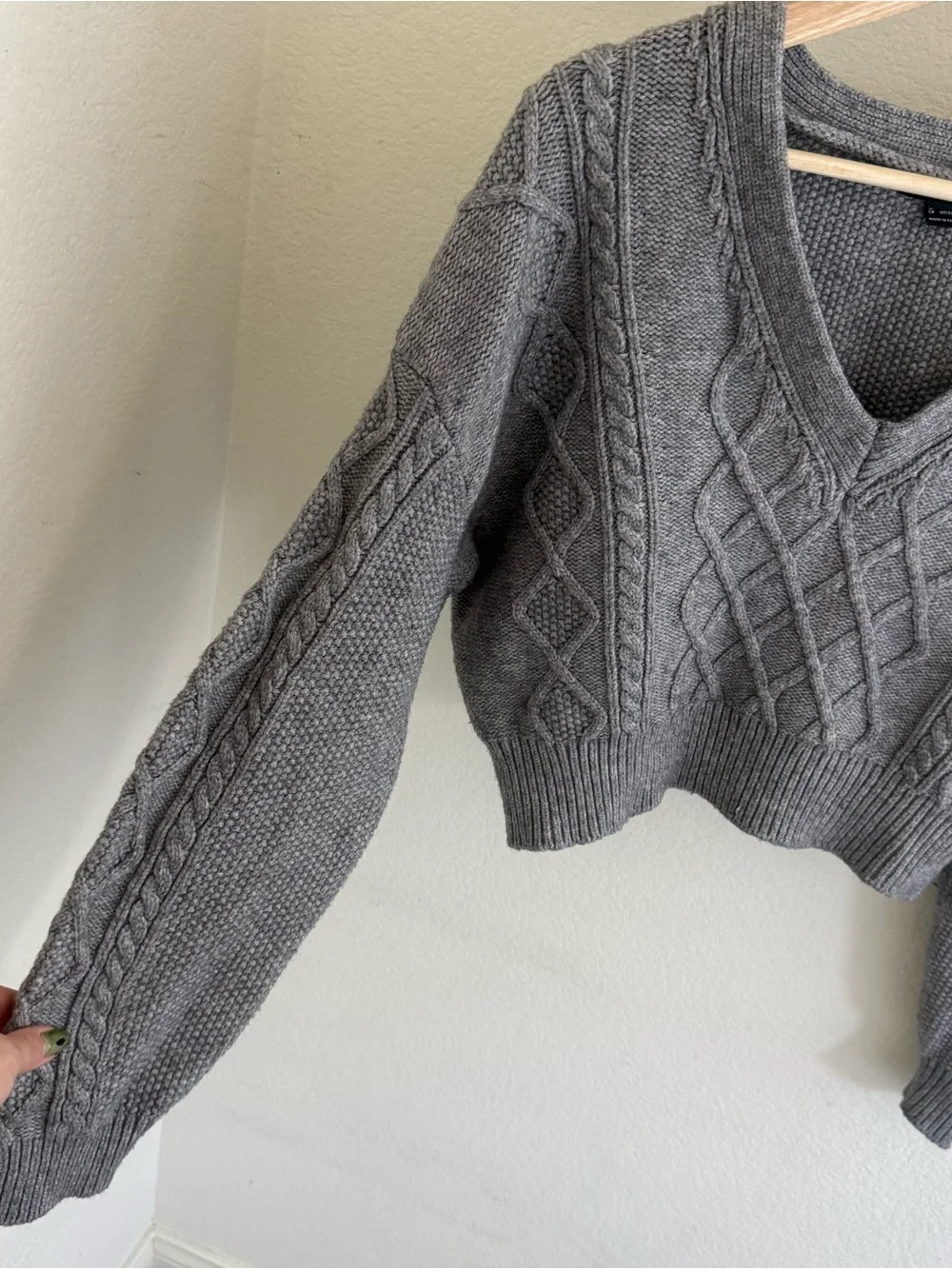 Preppy capsule wardrobe dark academia minimalist gray cable knit cropped sweater
